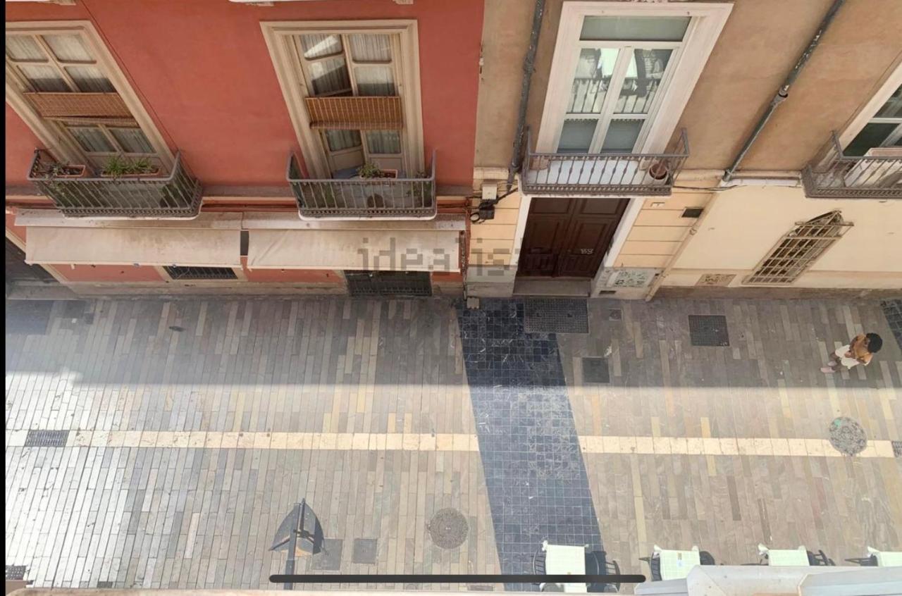 شقة مالقة  في Bakari Centro المظهر الخارجي الصورة